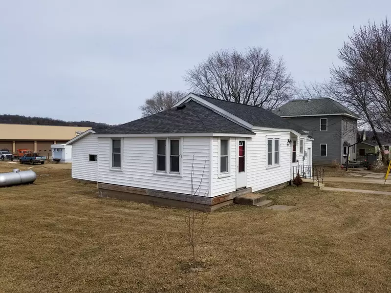 W3862 County Road De, Farmington, WI 54644