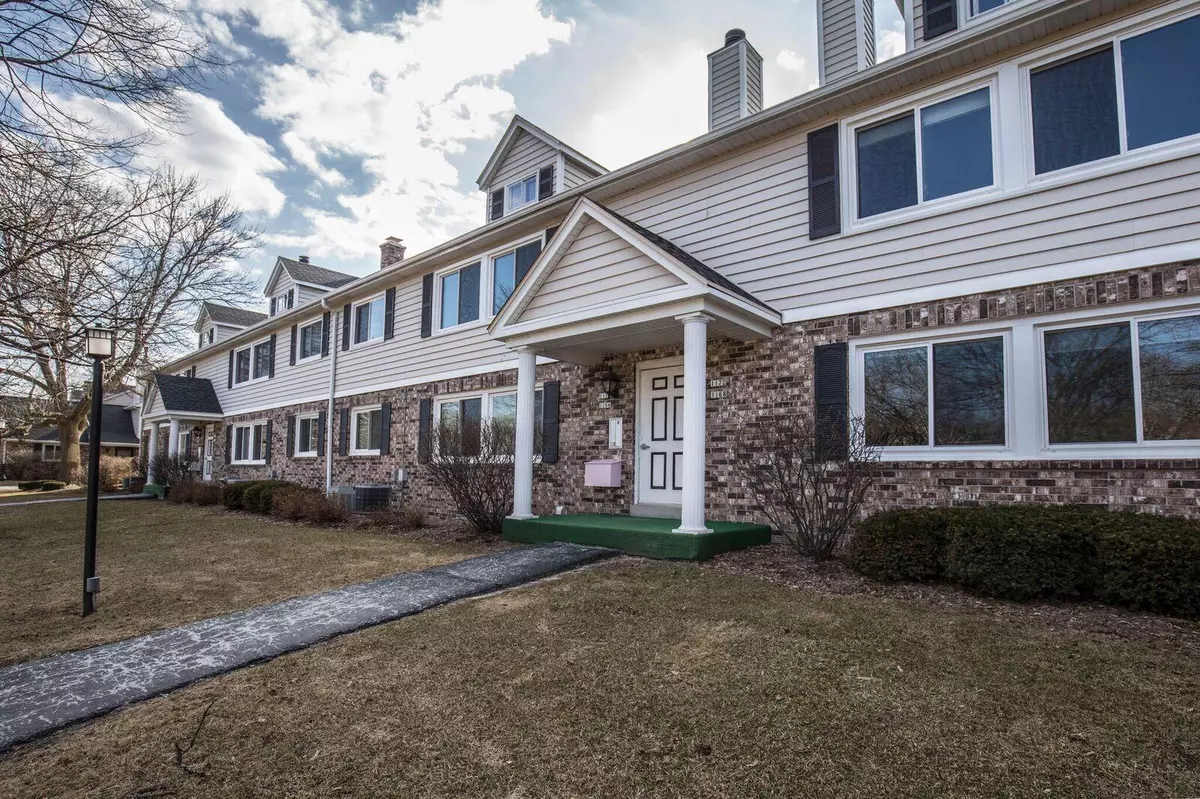 Elm Grove, WI 53122,1172 Pilgrim Pkwy