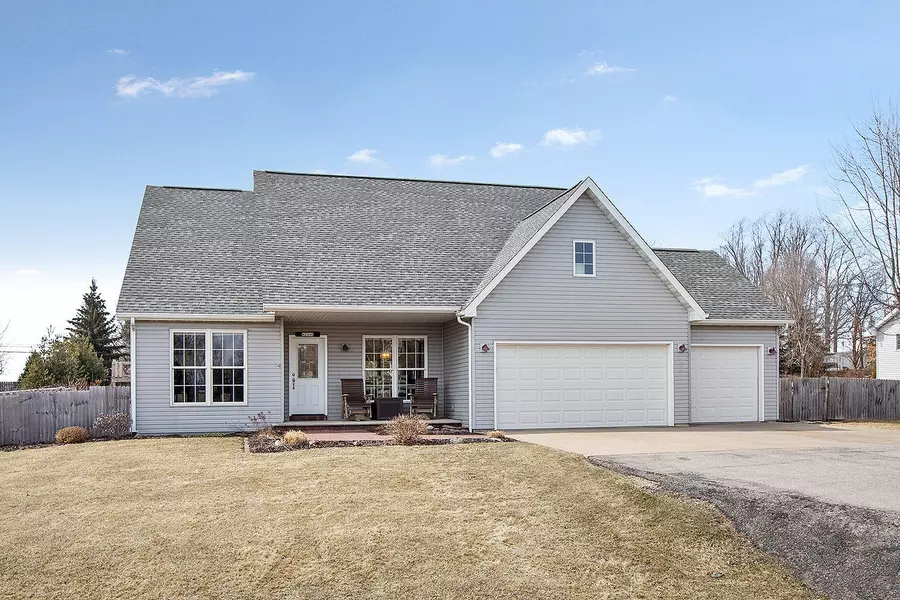 N2345 Weatherhill Ct, Greenville, WI 54942