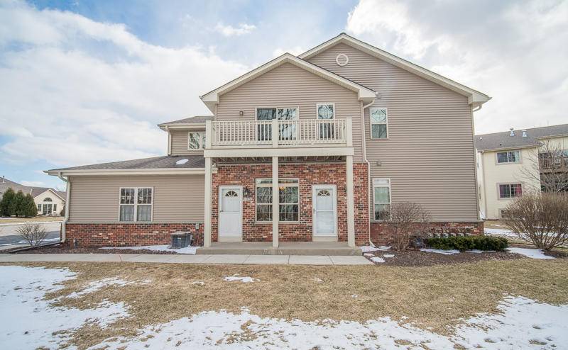N170W19785 Willow Ridge Dr Unit 3206, Jackson, WI 53037