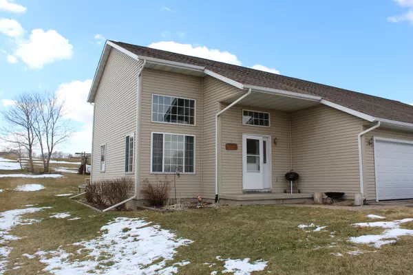 N4599 Hickory Rd Unit B, Hustisford, WI 53034