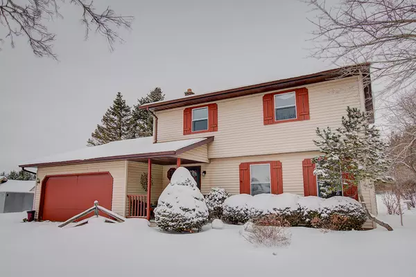 W285S3780 Sandpiper Br, Genesee, WI 53189