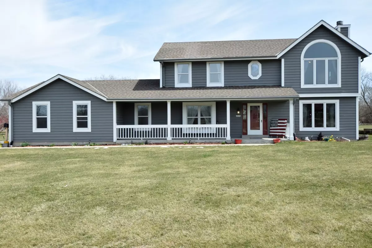 New Berlin, WI 53146,20270 W Rustic Ridge Dr