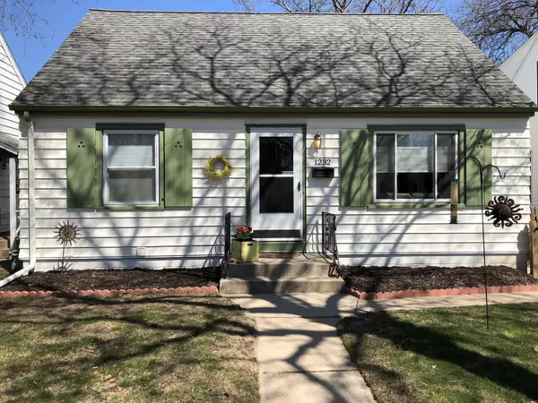 1232 S 113th St, West Allis, WI 53214