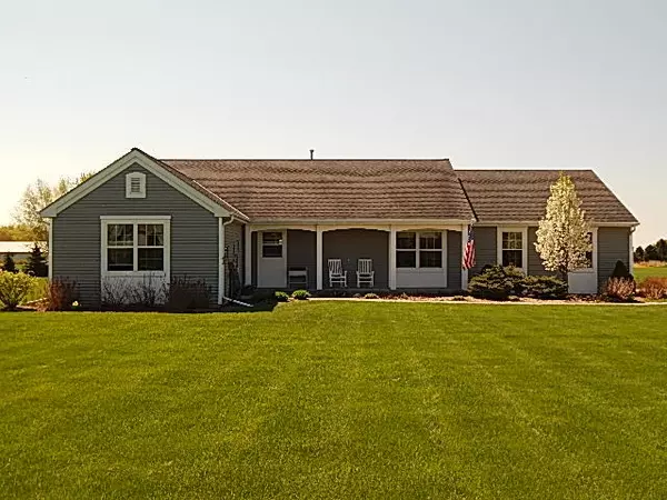 7149 New Castle W, Erin, WI 53027