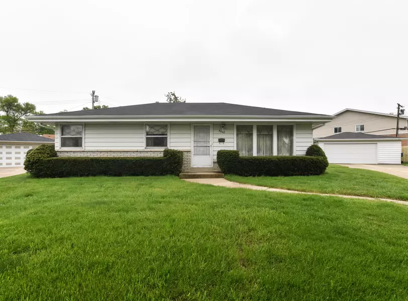 4262 S 22nd Ct, Milwaukee, WI 53221