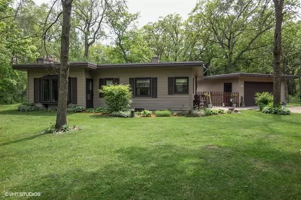 27307 Pioneer Rd, Norway, WI 53185