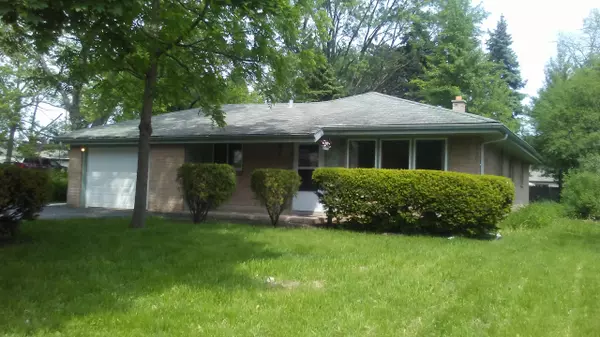 3152 S 106th St, West Allis, WI 53227