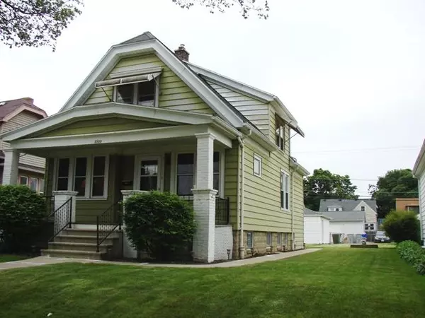 Milwaukee, WI 53221,3530 S 20th ST