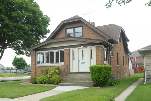 3875 E Munkwitz Ave, Cudahy, WI 53110