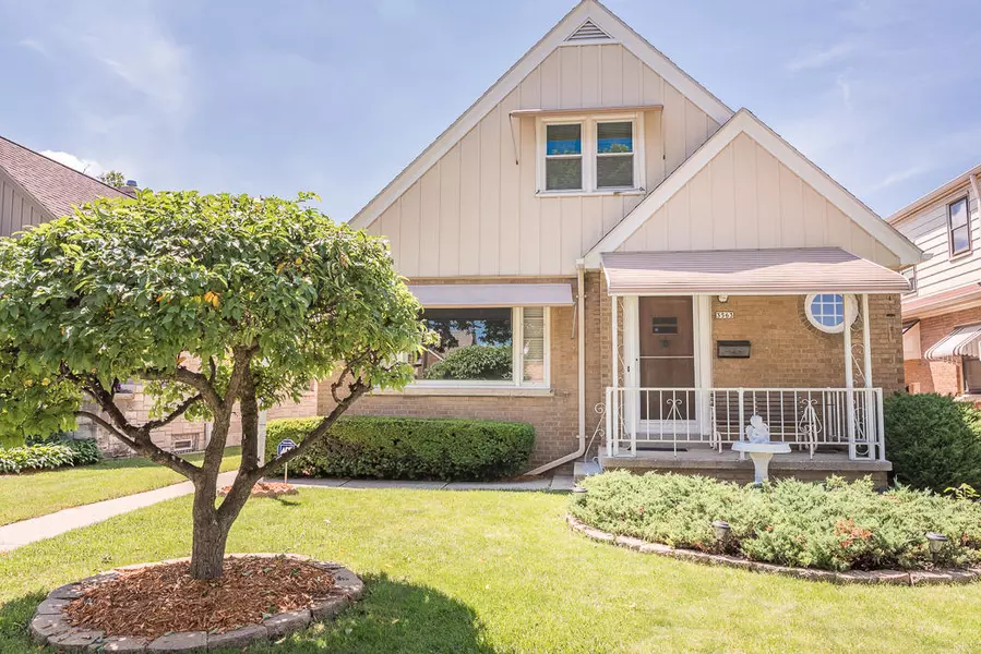 3563 S 14th St, Milwaukee, WI 53221