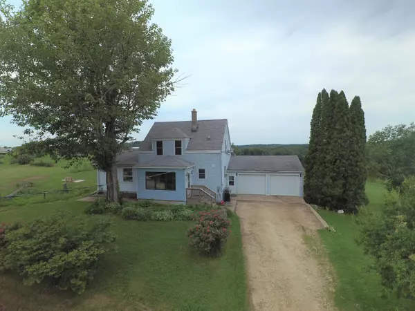 47600 State Road 171, Clayton, WI 54631