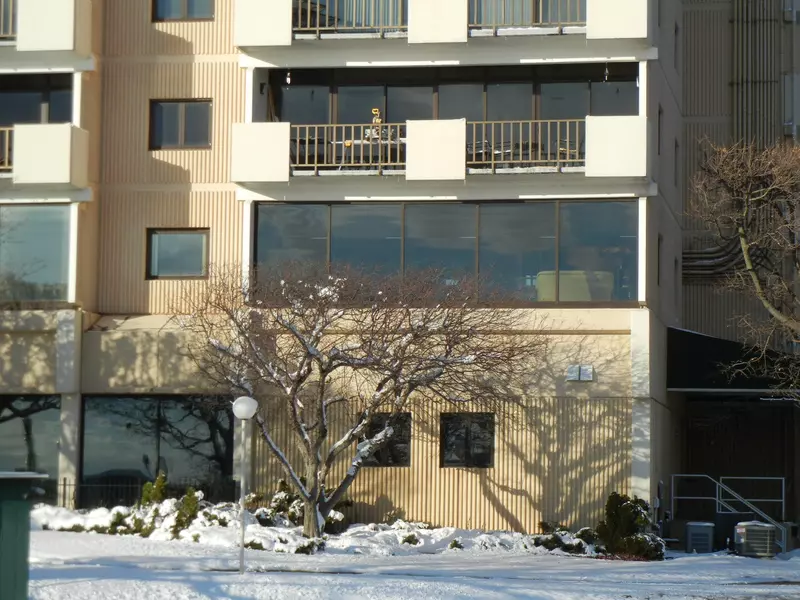 101 Broad St Unit 207, Lake Geneva, WI 53147