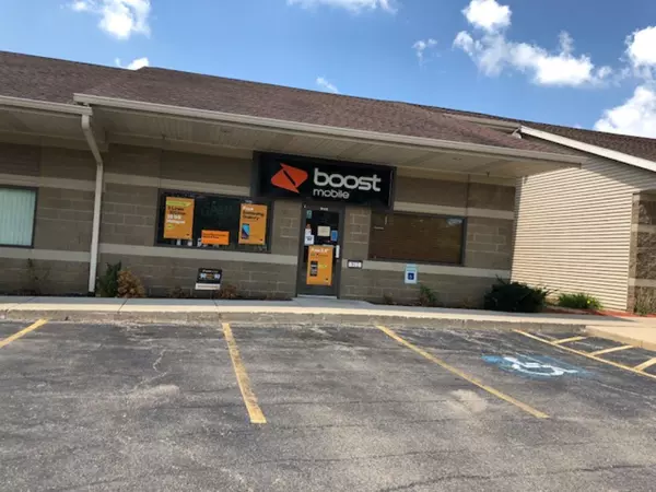 Lake Geneva, WI 53147,912 S Wells St