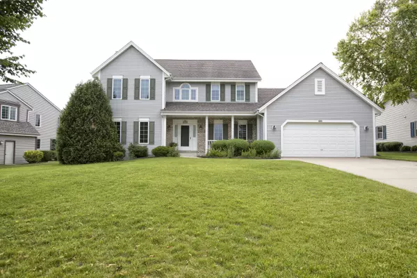 Franklin, WI 53132,8545 W Woodfield Ct