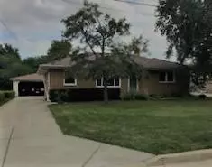 5741 W Allerton Ave, Greenfield, WI 53220