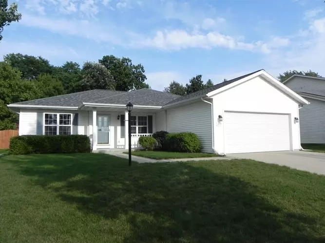 2459 Emslie Dr, Waukesha, WI 53188