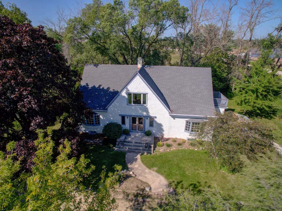 Grafton, WI 53024,835 River Bend Ct