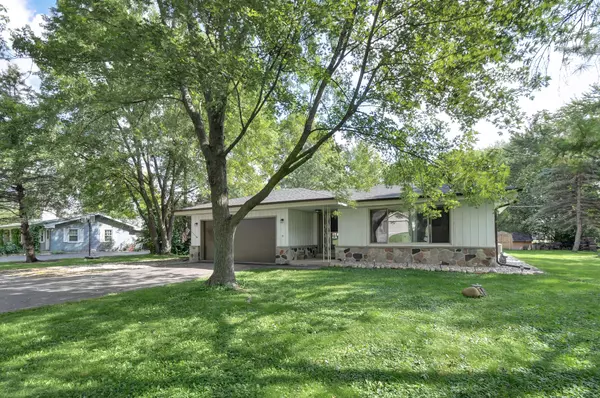 9472 S 96th St, Franklin, WI 53132