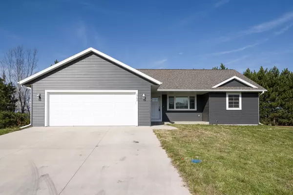1702/1614 Black Oak DR, Rockland, WI 54653