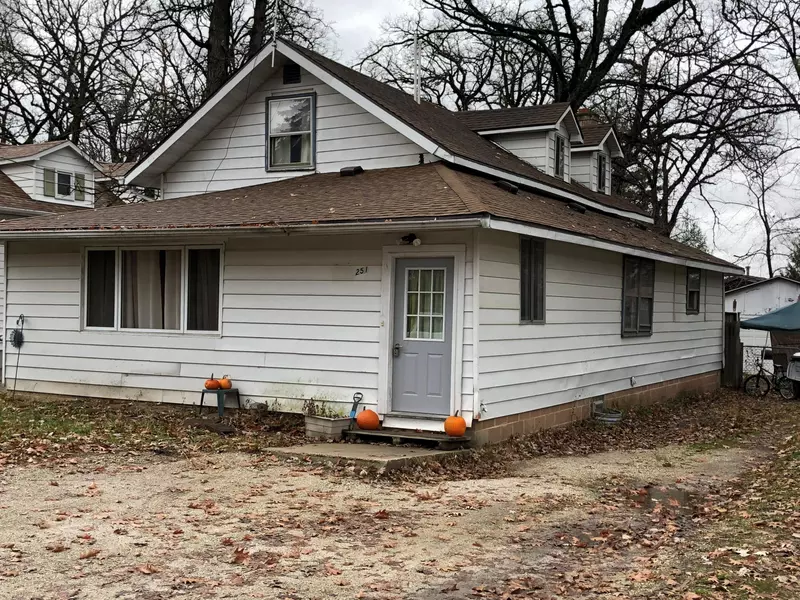 10251 187th Ave, Bristol, WI 53104