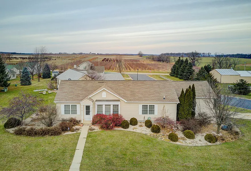 291 Goehl Rd, Waterloo, WI 53594