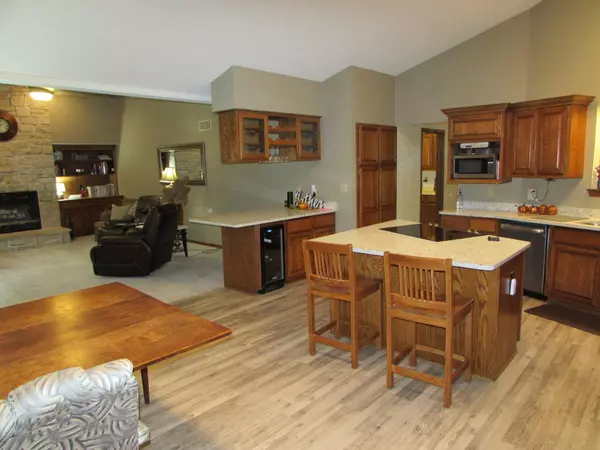 Menomonee Falls, WI 53051,N76W16061 Hunters Ridge Cir