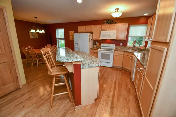 Oconomowoc, WI 53066,721 Orchard Cir