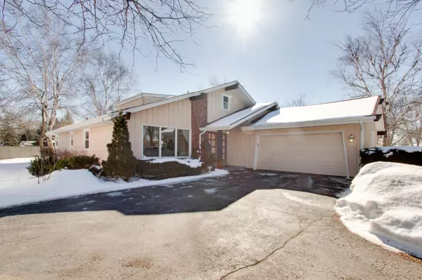 W167N9920 Cardinal Ct, Germantown, WI 53022