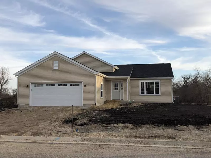 1427 E Longneedle Ln Unit Lot 33, Elkhorn, WI 53121