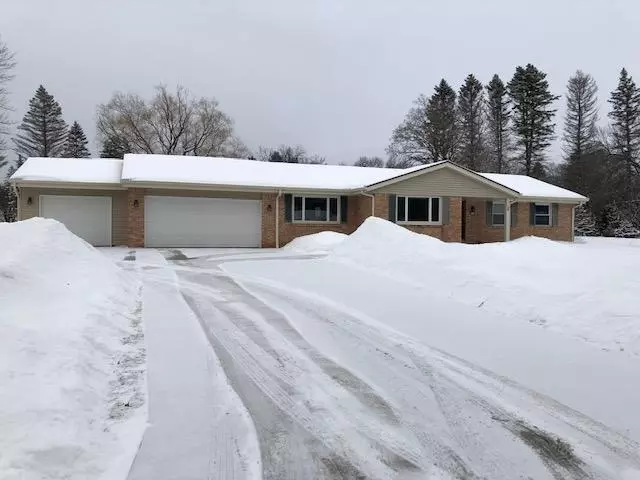 Mequon, WI 53092,5011 W Hiawatha Unit Dr