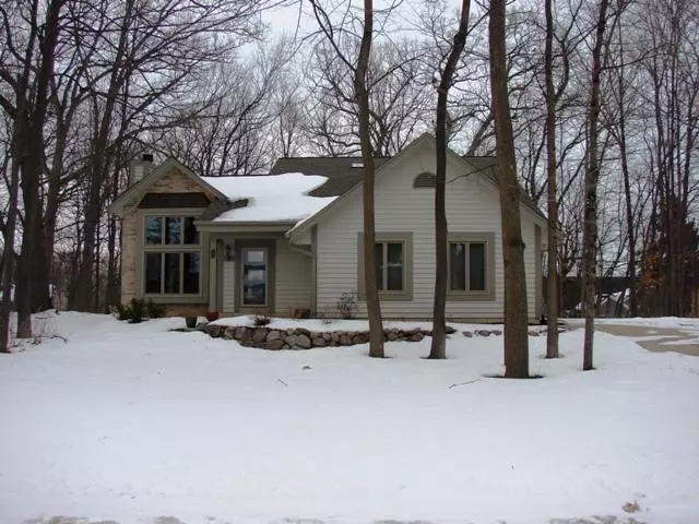 Oak Creek, WI 53154,202 W Summerhill Pl