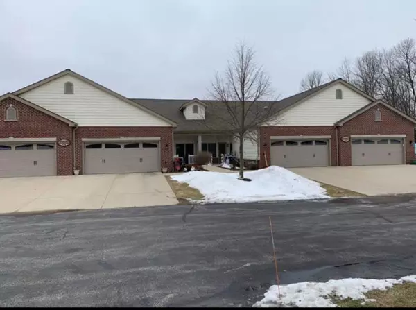 652 Pleasantwood Dr Unit 3, Kewaskum, WI 53040