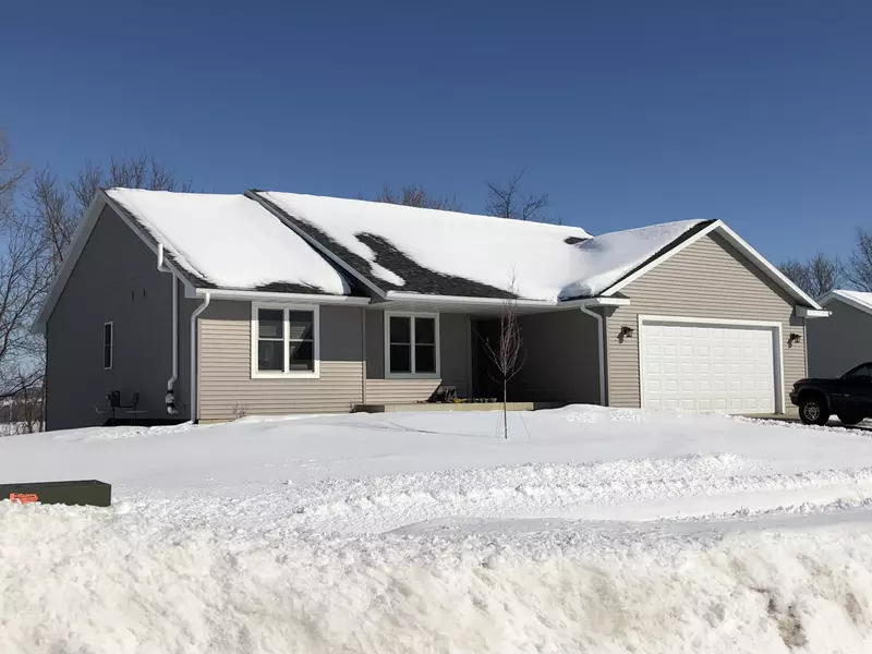 900 Meadow View St, Bangor, WI 54614