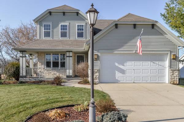 3808 Stillwater Cir, Waukesha, WI 53189