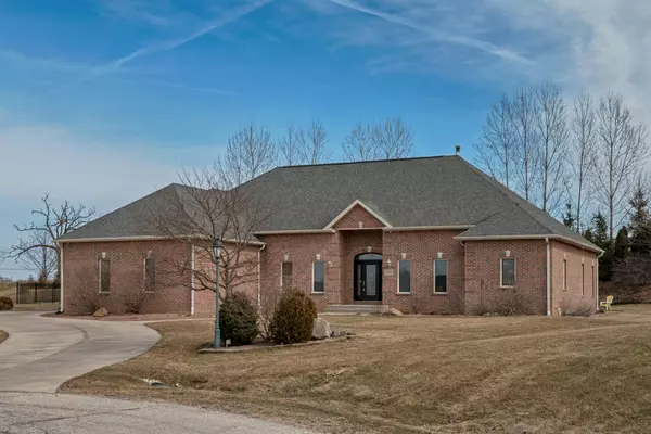 Waterford, WI 53185,28606 Tamarack Trl