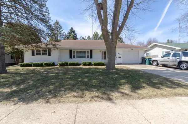 614 Mary St, Beaver Dam, WI 53916