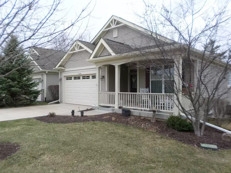 239 Summerhaven Ln, Lake Geneva, WI 53147