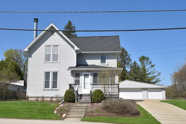 7217 Lannon Rd, Lannon, WI 53046