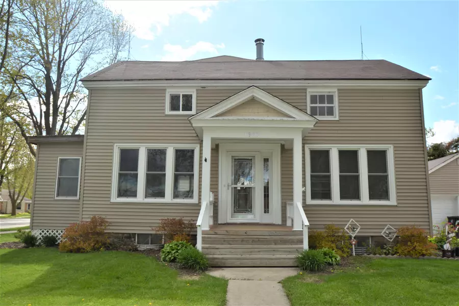 1903 Washington St, New Holstein, WI 53061