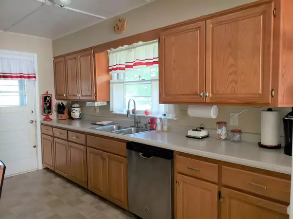 Twin Lakes, WI 53181,1606 Willow Rd