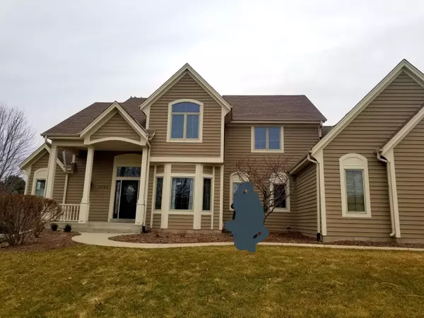 5545 S Nicolet Dr, New Berlin, WI 53151