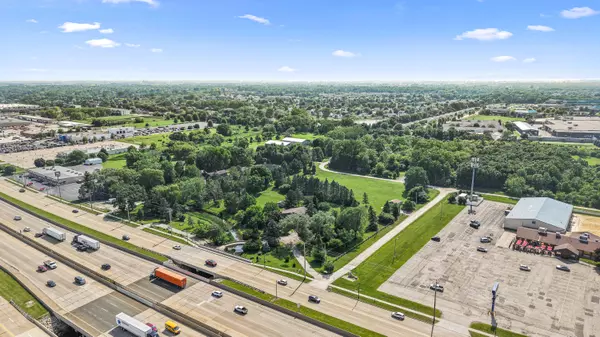 Oshkosh, WI 54904,765 N Washburn St