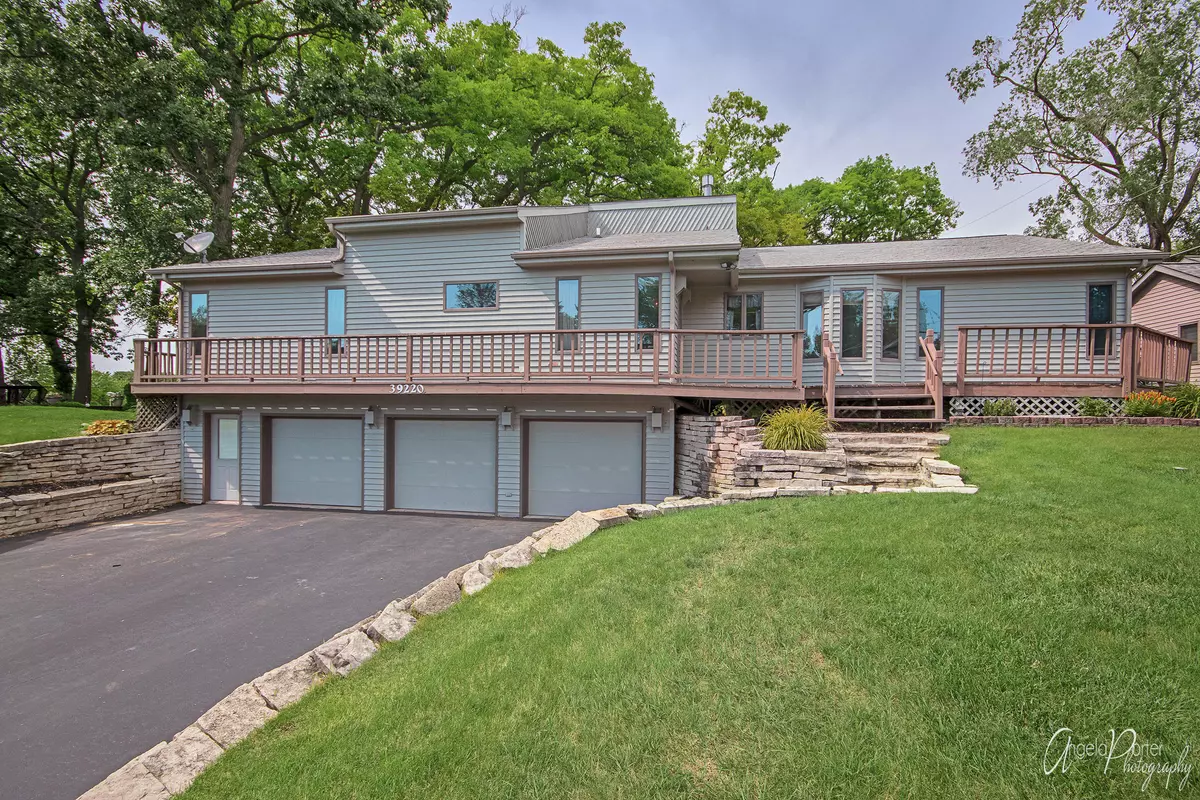 Randall, WI 53128,39220 90th Pl