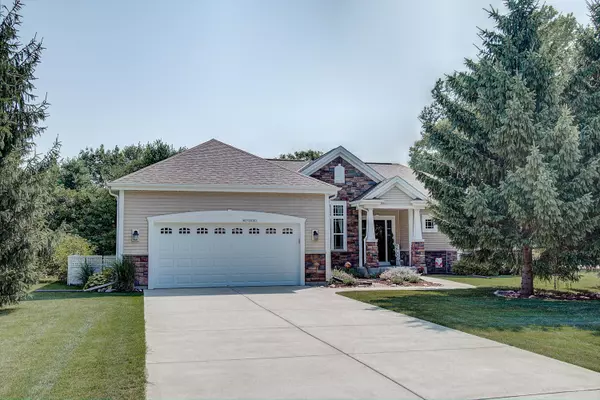 Pewaukee, WI 53188,W272N387 Hilltop Dr