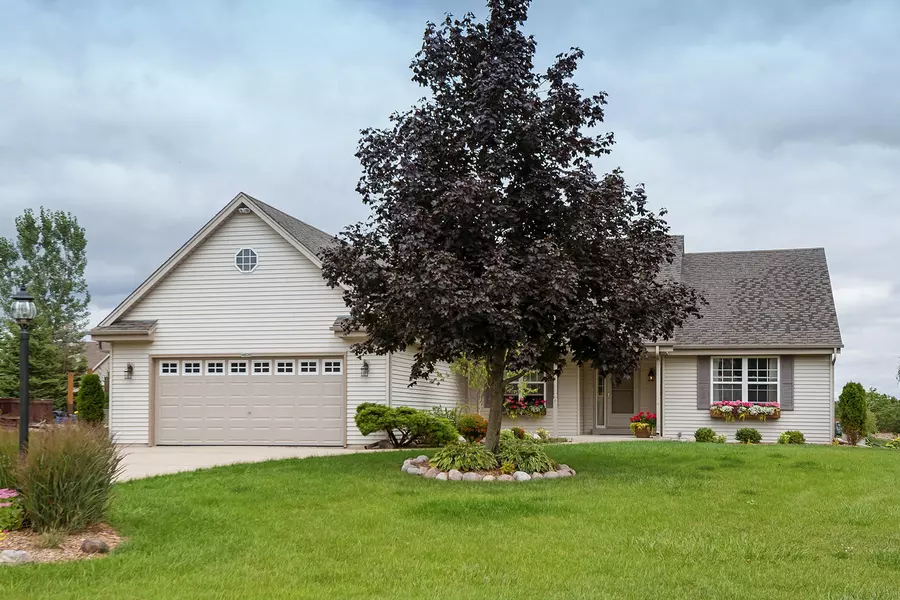 4608 W Jenna Dr, Franklin, WI 53132