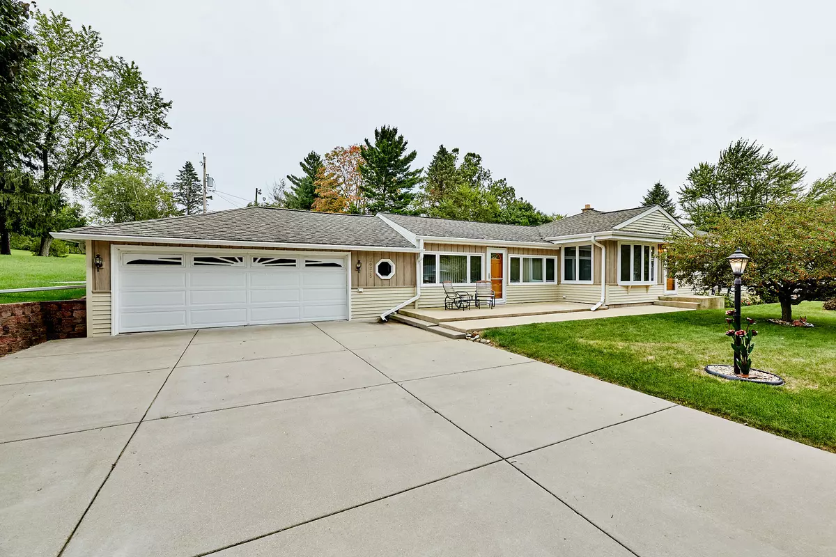 Burlington, WI 53105,30225 Hickory Ln