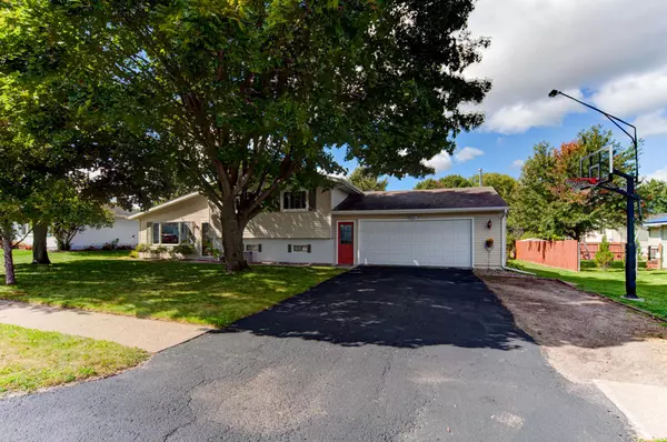 West Salem, WI 54669,490 Boundary DR E