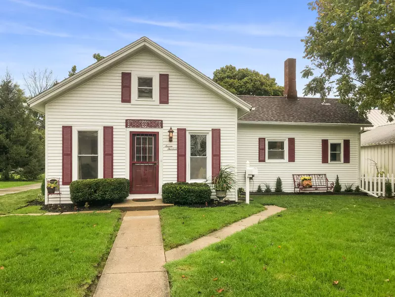 713 Henry St, Lake Geneva, WI 53147