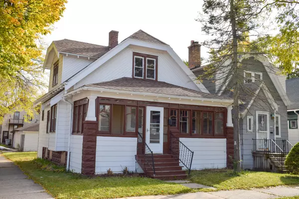 3178 N 41st St, Milwaukee, WI 53216